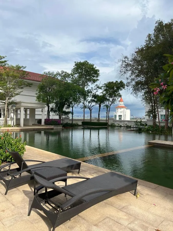 2Beds Seaview Straits Quay Comes With Carpark And Hothub Bagan Jermal 아파트