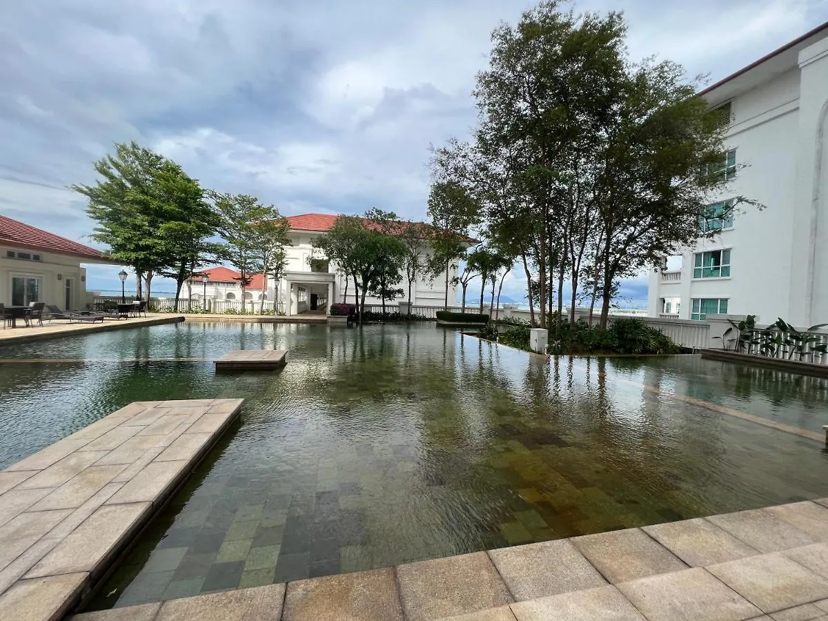 아파트 2Beds Seaview Straits Quay Comes With Carpark And Hothub Bagan Jermal 말레이시아