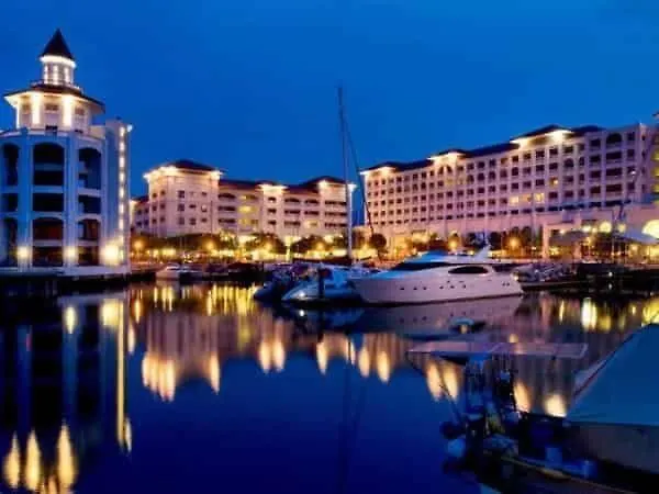 아파트 2Beds Seaview Straits Quay Comes With Carpark And Hothub Bagan Jermal